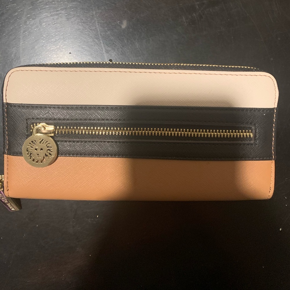 NWOT Anne Klein wallet
